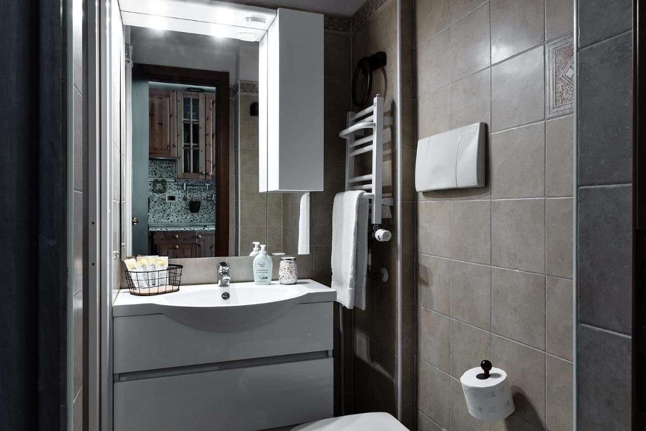 Dehomes - Porta Nuova Business * Milano
